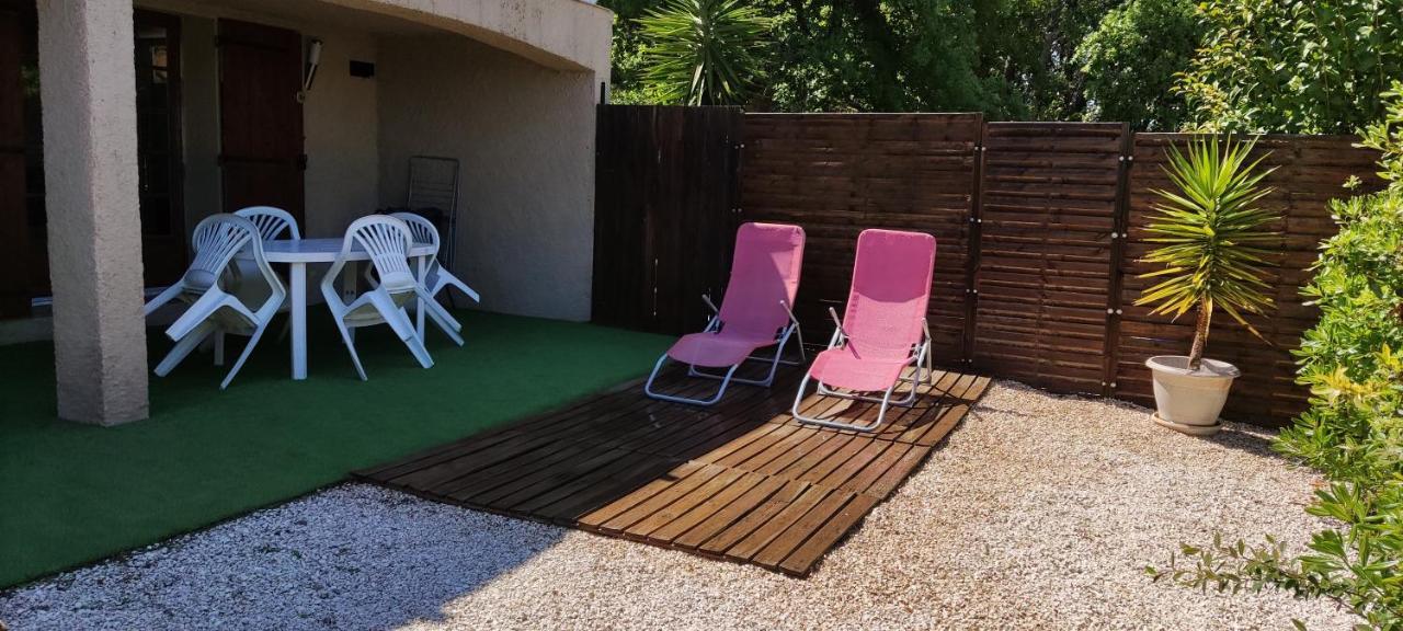 Studio L'Agasso Prouvenco La Crau Exterior photo